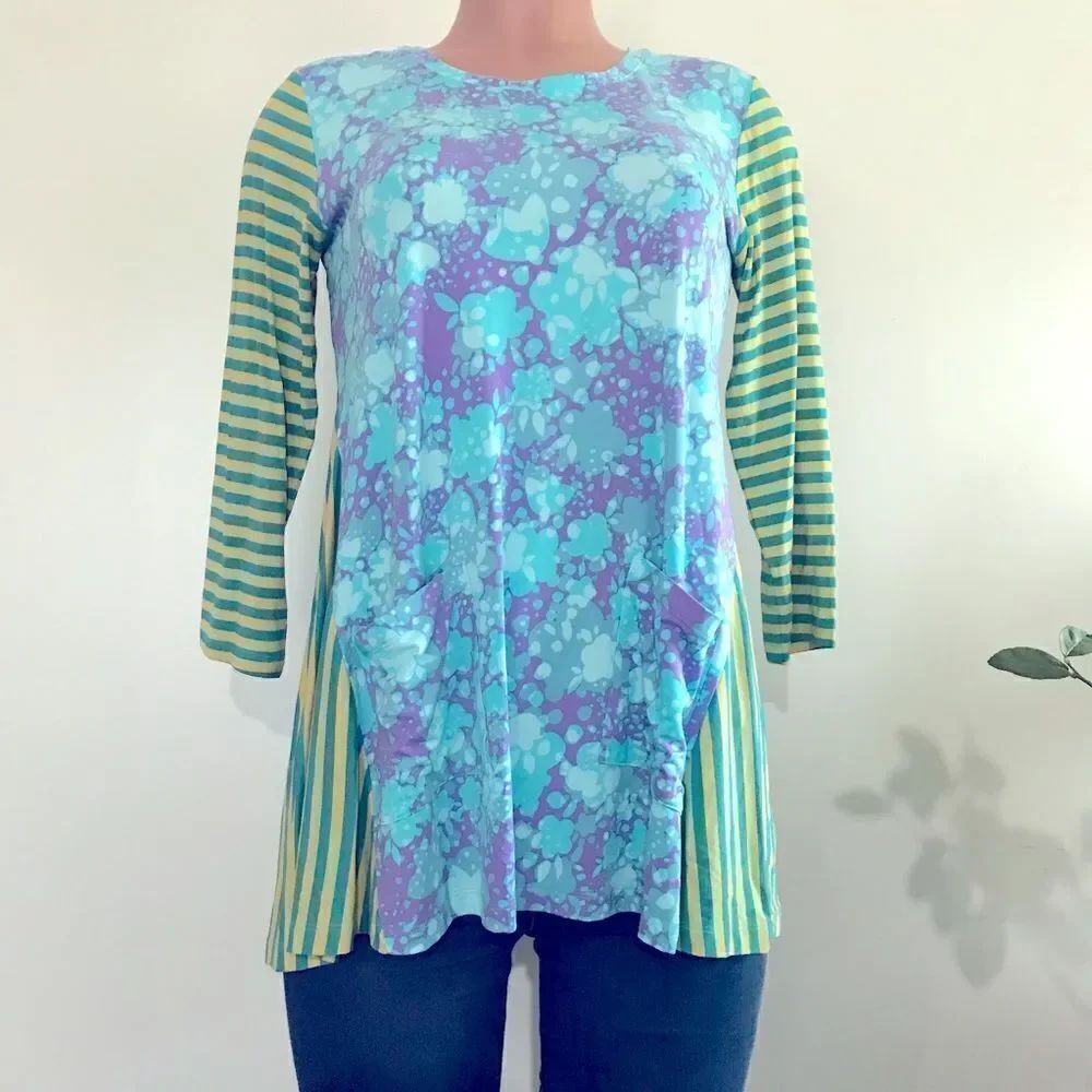 LOGO by Lori Goldstein Rayon 230 Top with Striped Sleeves